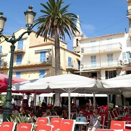 Calvi Sleeps 4 Air Con Wifi Кальви