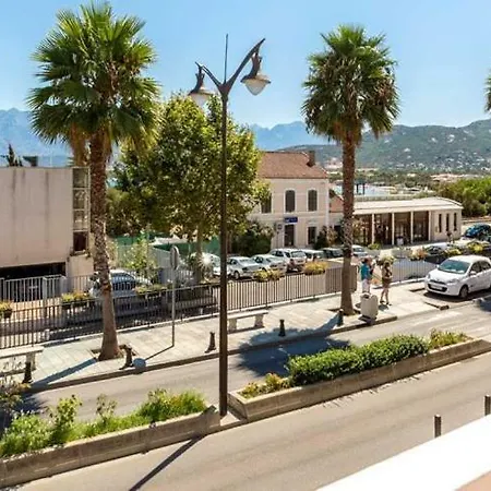 Апартаменты Calvi Sleeps 4 Air Con Wifi